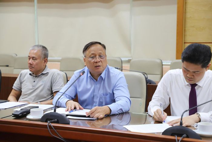 Phó Cục trưởng Cục Phòng bệnh Phạm Đức Mạnh phát biểu, làm rõ thêm thông tin về công tác phòng chống HIV/ AIDS của Việt Nam.