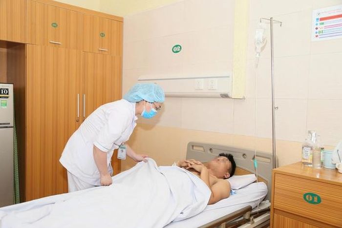 Bệnh nhân được chăm sóc và điều trị tại BVĐK Đức Giang. Ảnh: BVCC.