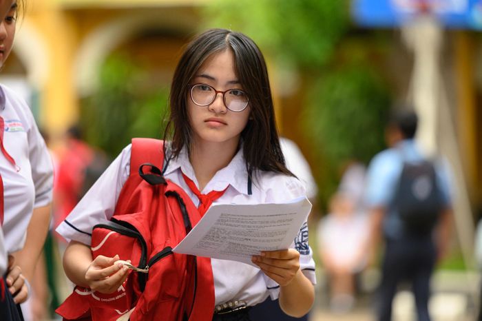 Thí sinh dự thi lớp 10 tại TP.HCM. Ảnh: Thái An.