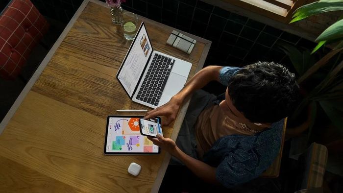 Những tính năng mới của macOS 27 Golden Gate không dành cho các dòng máy chạy chip Intel. Ảnh: Apple.