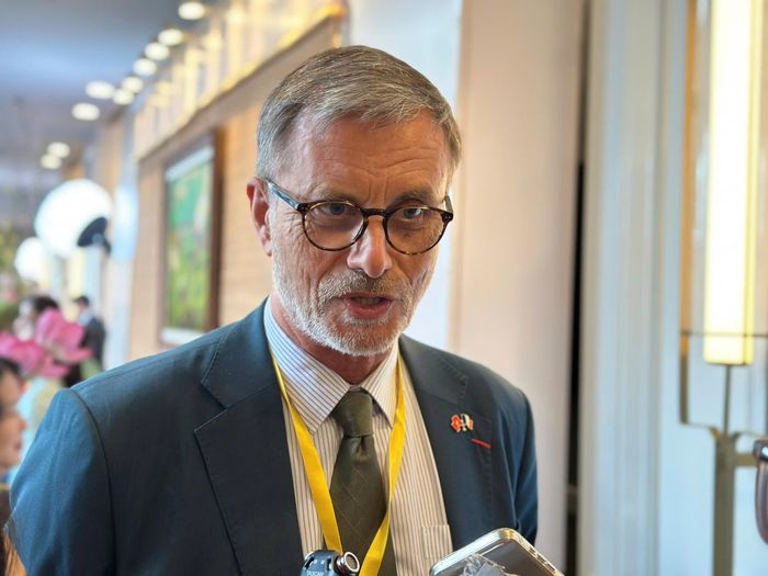 Đại sứ Pháp tại Việt Nam Olivier Brochet. Ảnh: Việt Đức.