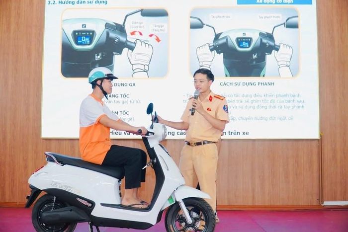 Chiến dịch đào tạo kỹ năng lái xe mô tô, xe gắn máy an toàn tập trung tuyên truyền, giáo dục pháp luật về trật tự, an toàn giao thông