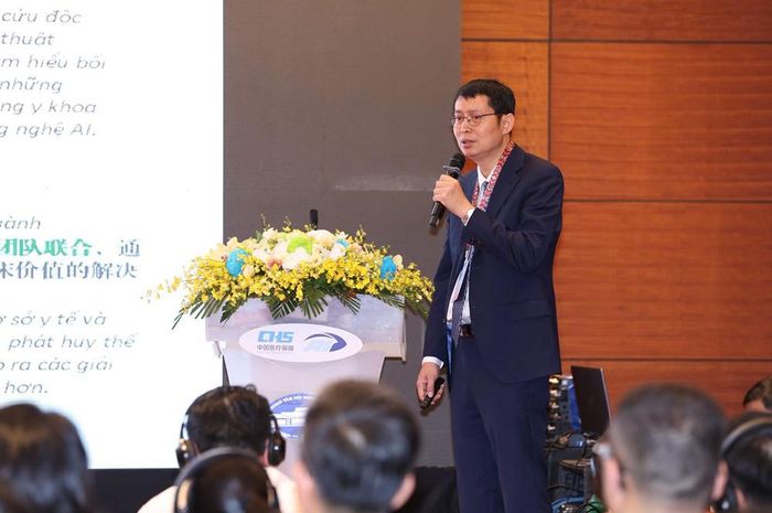 Ông Peng Tao, Giám đốc Bệnh viện Đại học Y khoa Quảng Tây chia sẻ về ứng dụng AI trong y tế
