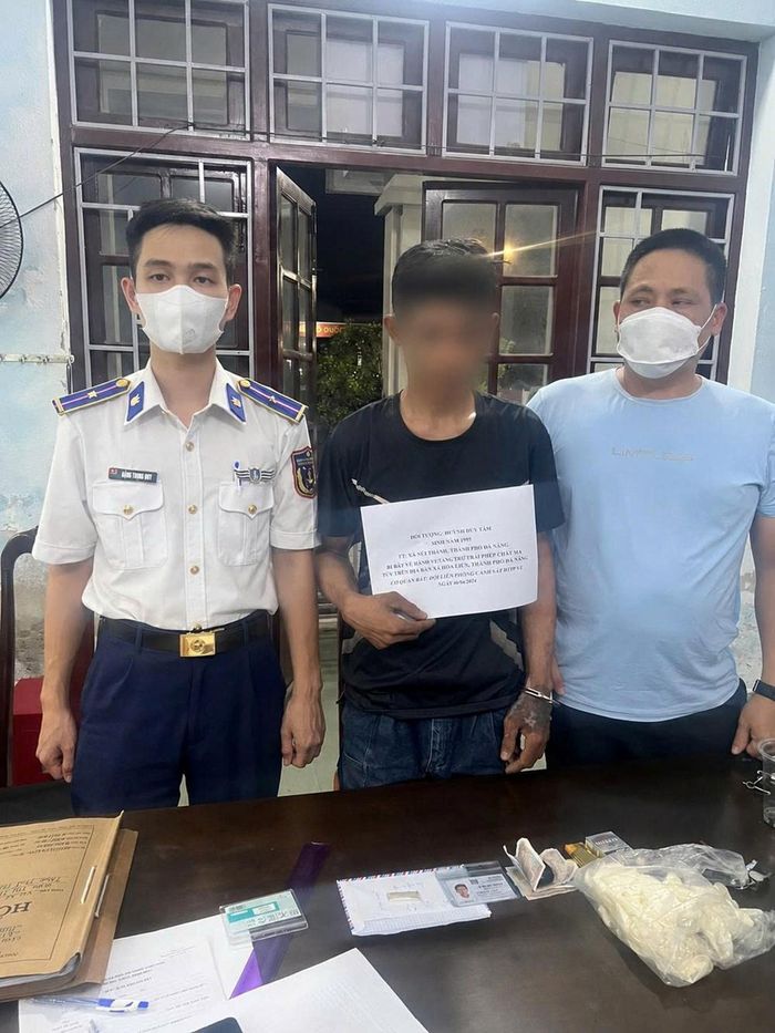 Bộ Tư lệnh Vùng CSB 2 chủ trì, phối hợp với Công an xã Núi Thành bắt quả tang một đối tượng có hành vi tàng trữ trái phép chất ma túy