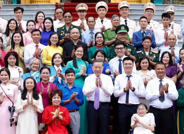 Tổng Bí thư, Chủ tịch nước Tô Lâm và các đại biểu. Ảnh: Thống Nhất – TTXVN