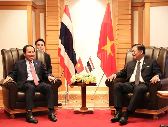 Phó Thủ tướng Lê Tiến Châu gặp Phó Thủ tướng Thái Lan Sihasak Phuangketkeow - Ảnh: VGP/Thu Sa