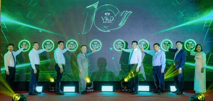 Bấm nút khởi động Khu liên hiệp sản xuất Dược phẩm VKD Vũng Áng.