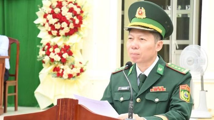 Đại tá Đỗ Quang Thấm phát biểu chỉ đạo tại buổi lễ.