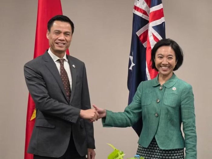 Thứ trưởng Đặng Hoàng Giang gặp Thứ trưởng Ngoại giao Australia Michelle Chan.