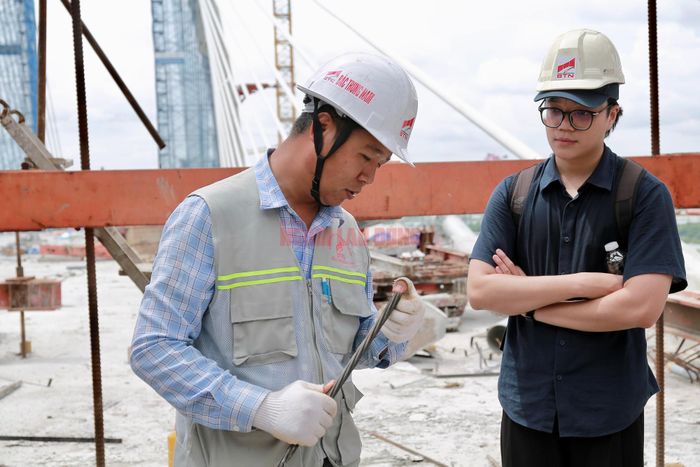 Những nhịp cầu đang từng ngày vươn ra giữa dòng Thị Vải không chỉ cho thấy tiến độ tích cực của dự án, mà còn báo hiệu thời điểm hoàn thành một công trình hạ tầng có ý nghĩa chiến lược đối với sự phát triển của khu vực đang đến gần.
