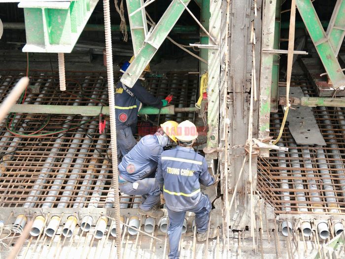 Khi hoàn thành, cầu Phước An sẽ là cây cầu duy nhất bắc qua sông Thị Vải kết nối trực tiếp TP HCM và Đồng Nai. Công trình cũng được giới thiệu là cầu extradosed có nhịp lớn nhất châu Á, với tĩnh không thông thuyền 55 m, bảo đảm cho tàu trọng tải đến 30.000 tấn lưu thông bên dưới.