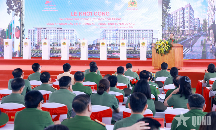  Quang cảnh lễ khởi công.
