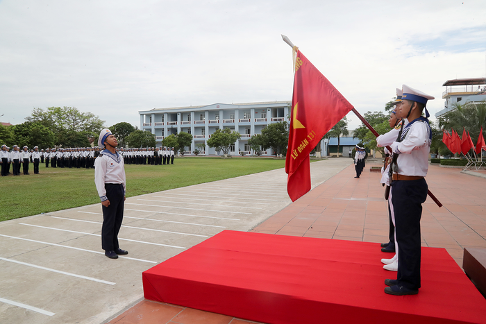 Chiến sĩ mới tuyên thệ. 