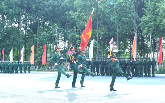 Duyệt đội ngũ tại Lễ tuyên thệ CSM.