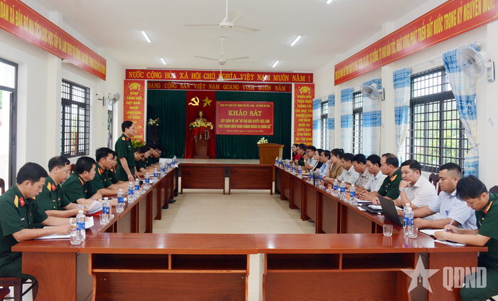 Quang cảnh buổi khảo sát tại xã Đăk Rơ Wa.