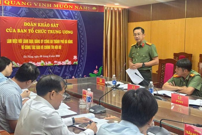 Đại tá Nguyễn Đại Đồng- Phó Bí thư Đảng ủy, Phó Giám đốc Công an TP Đà Nẵng phát biểu tại buổi làm việc