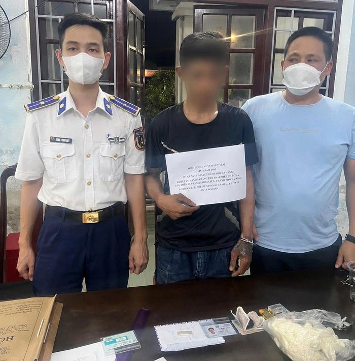 Bộ Tư lệnh Vùng Cảnh sát biển 2 chủ trì, phối hợp với Công an xã Núi Thành bắt quả tang đối tượng có hành vi tàng trữ trái phép chất ma túy.