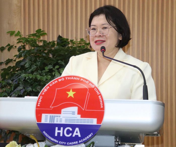 Phó Bí thư Thành ủy TPHCM Văn Thị Bạch Tuyết phát biểu tại chương trình