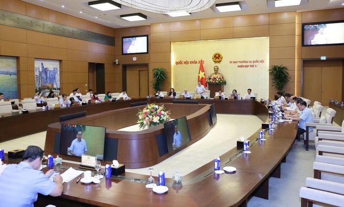  Quang cảnh phiên họp. Ảnh: QUANG PHÚC 