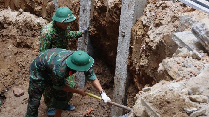  Thi công Bệnh viện Đa khoa khu vực Thạch Hãn, phát hiện nhiều hài cốt liệt sĩ 