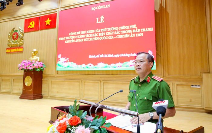  Thượng tướng Nguyễn Văn Long phát biểu tại buổi lễ 