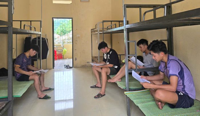  Thí sinh ở xa được bố trí ăn, ở miễn phí tại ký túc xá Trường PTDT Nội Trú -THCS Quan Sơn 