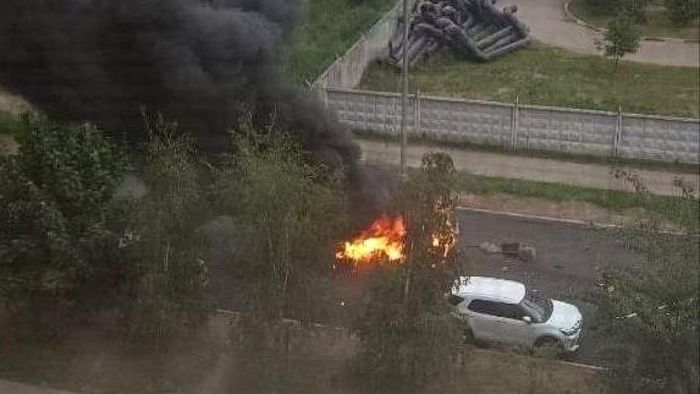 Vụ đánh bom xe xảy ra tại thành phố Balashikha, ngoại ô Moscow, ngày 9/6 khiến tài xế tử vong. Ảnh: MT.