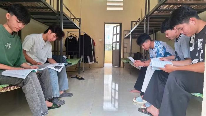 Thí sinh ở xa được bố trí ăn, ở miễn phí tại ký túc xá Trường PTDTNT-THCS Quan Sơn.