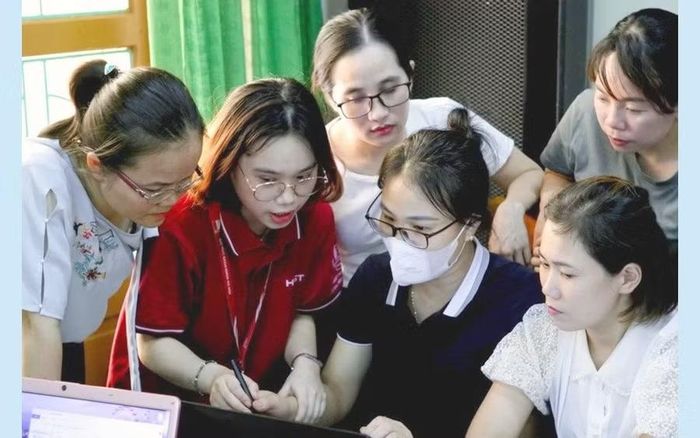 Theo kế hoạch, trước ngày 23/6, giáo viên phổ thông công lập không giảng dạy môn Tiếng Anh và đã tự đánh giá năng lực sử dụng tiếng Anh sẽ tham gia khảo sát.