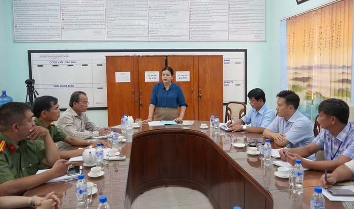 Bảo đảm Kỳ thi tốt nghiệp THPT năm 2026 trên địa bàn tỉnh Quảng Ngãi diễn ra an toàn, nghiêm túc, khách quan, đúng quy chế và đạt kết quả cao.