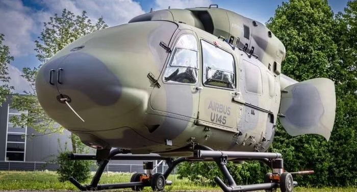 Trực thăng tự hành U145 đỗ trên bề mặt nhựa đường. Ảnh: Airbus