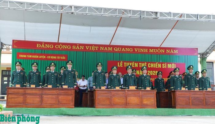 Các đại biểu dự buổi lễ. Ảnh: Ngọc Lâm