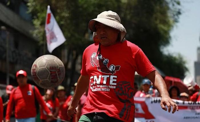 Người biểu tình sẽ tổ chức phản đối ở bên ngoài sân Azteca