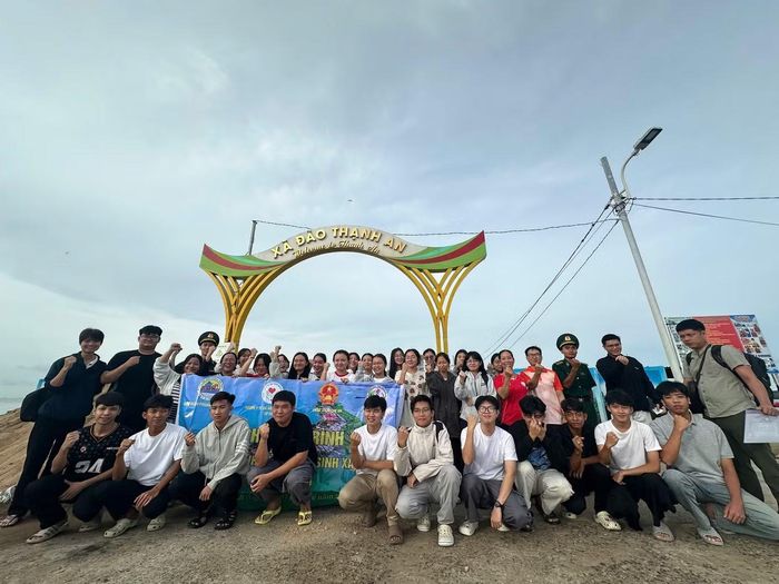  30 học sinh xã đảo Thạnh An trước kỳ thi quan trọng trong cuộc đời 