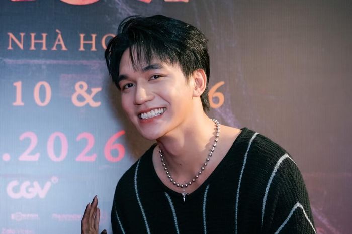 Diễn viên Đỗ Nhật Hoàng ủng hộ đồng nghiệp tại buổi ra mắt phim.