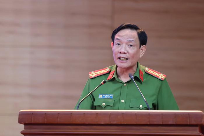 Đại tá Nguyễn Văn Trầm phát biểu tại buổi lễ.