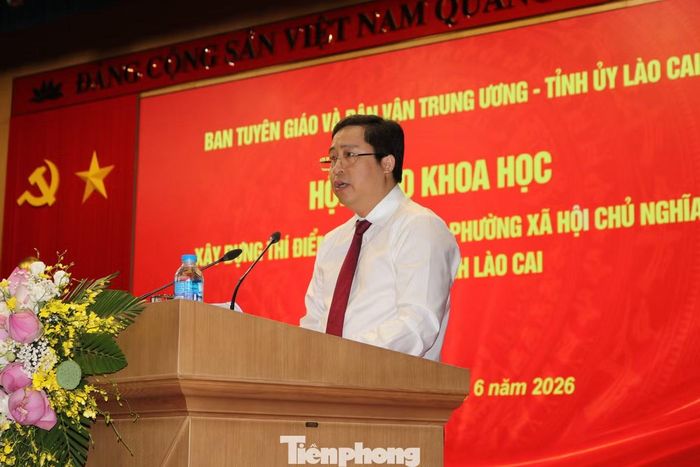Bí thư Tỉnh ủy Lào Cai phát biểu tại buổi hội thảo.