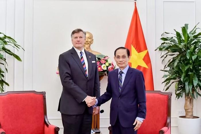 Bộ trưởng Ngoại giao Lê Hoài Trung tiếp Phó Ngoại trưởng Mỹ Chritopher Landau. Ảnh: Mofa