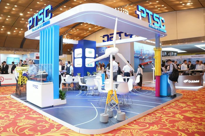 Hệ thống bãi cảng, cơ sở chế tạo và dịch vụ hậu cần biển của PTSC được thiết kế để chế tạo, hạ thủy chân đế, giàn khoan và các kết cấu biển nặng hàng chục nghìn tấn - tương đồng với yêu cầu của chuỗi cung ứng điện gió ngoài khơi hiện đại (Ảnh: Quang Long)
