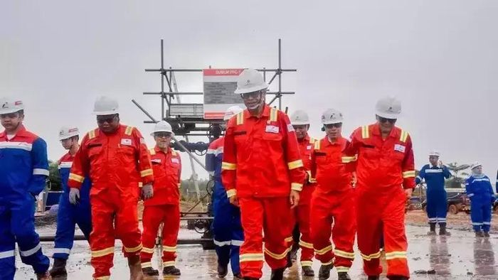 Thứ trưởng Bộ Năng lượng và Khoáng sản (ESDM) Indonesia Yuliot đã có chuyến thăm làm việc tại giếng thăm dò Padang Pancuran do công ty Pertamina Hulu Energi (PHE) Jambi Merang vận hành vào tháng 12/2025. (Ảnh do Bộ Năng lượng và Khoáng sản cung cấp)