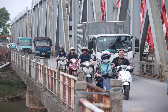 Theo kế hoạch, ngay khi cụm cầu mới đi vào khai thác, cầu Đuống cũ sẽ chính thức được tháo dỡ, khép lại vai trò của một huyết mạch giao thông đã gắn bó với Hà Nội hơn 120 năm.