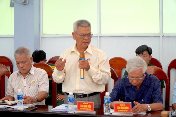 Đại diện hội cựu chiến binh là nhân chứng lịch sử từng trực tiếp tham gia chiến đấu trong các trận đánh trên địa bàn núi Bà Đen cung cấp thêm nhiều tư liệu quý.