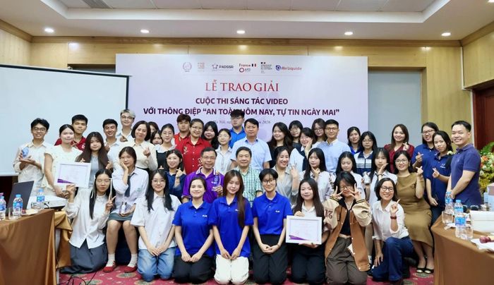 Nhiều hoạt động, cuộc thi nâng cao nhận thức về sức khỏe sinh sản, sức khỏe tình dục và quyền sức khỏe sinh sản, sức khỏe tình dục cho sinh viên đại học và học sinh trung học phổ thông tại Hà Nội.