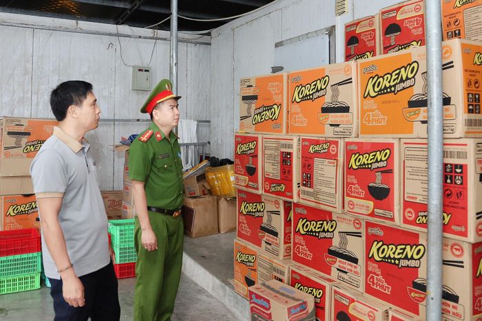 Tại các cơ sở kinh doanh trên địa bàn, tôi thường xuyên kiểm tra, rà soát và tuyên truyền các quy định của pháp luật, góp phần nâng cao ý thức chấp hành và xây dựng môi trường sản xuất, kinh doanh an toàn, lành mạnh.