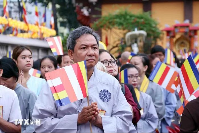 Phật tử Thành phố Hồ Chí Minh dự Đại lễ Phật đản, Phật lịch 2570 - Dương lịch 2026.. (Ảnh: Xuân Khu/TTXVN)