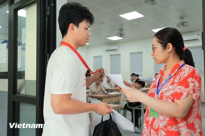 Kỳ thi tốt nghiệp Trung học Phổ thông năm 2026 có 1.223.776 thí sinh đăng ký dự thi, tăng 61.642 thí sinh so với năm trước. (Ảnh: Hoài Nam/Vietnam+)