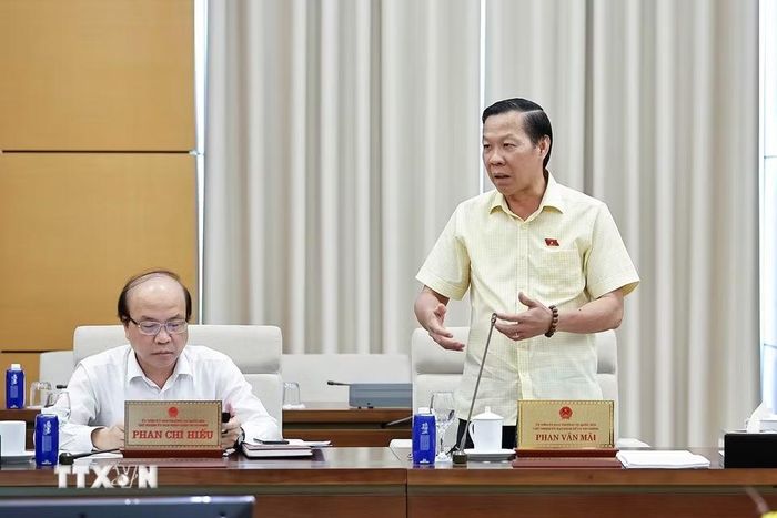 Chủ nhiệm Ủy ban Kinh tế và Tài chính của Quốc hội Phan Văn Mãi phát biểu. (Ảnh: Doãn Tấn/TTXVN)