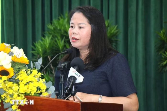 Bà Phạm Thị Na, Phó Giám đốc Sở Nông nghiệp và Môi trường Thành phố Hồ Chí Minh báo cáo tình hình thực hiện IUU 6 tháng đầu năm 2026. (Ảnh: Hương Giang/TTXVN)