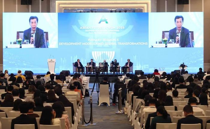 Nguyên Phó Viện trưởng Viện Nghiên cứu Kinh tế Trung ương (CIEM) Võ Trí Thanh phát biểu. (Ảnh: An Đăng/TTXVN)