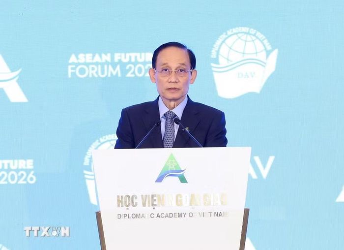 Đồng chí Lê Hoài Trung, Ủy viên Bộ Chính trị, Bộ trưởng Bộ Ngoại giao phát biểu bế mạc Diễn đàn Tương lai ASEAN 2026. (Ảnh: An Đăng/ TTXVN)